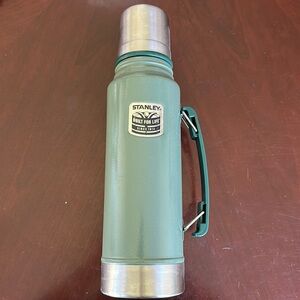 Stanley Classic Green Vacuum Bottle